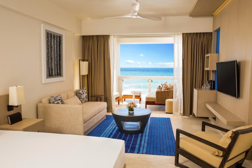 Junior King Suite Oceanfront,398178531:JPEG